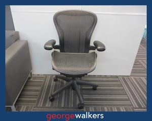 PR6117  Grey Herman Miller Aeron Office Chair (Size B)  RRP $2500