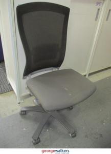 PR5820  Grey/Black Formway Office Chair