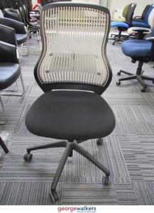 PR5504 - Black/White Formway Office Chair