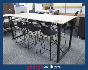 Ufl: PR6365  Maple Woodgrain UFL Leaner and Barstool Set