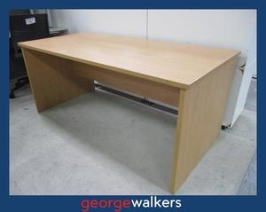 Desks: PR5278 - Tawa Straight Desk