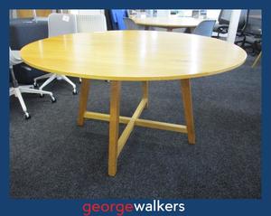 Meeting Room: PR5786  Woodgrain  Round Meeting Table