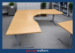 Desks: PR6588  Tawa Melteca  Height Adjustable Corner Workstation