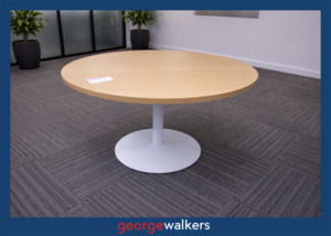 Coffee Tables: PR6668  Tawa Melteca  Round Display Table 900mm