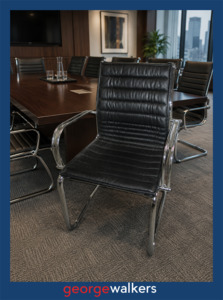 VL57  Black Meeting Chair