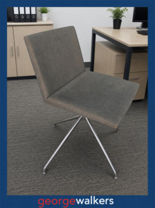 VL51    UFL Swivel Meeting Chair