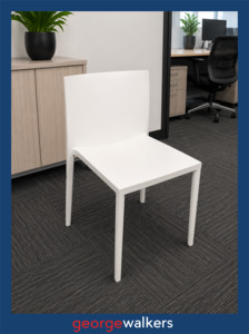 Ufl: UFL CHAIR – ANDREU WORLD – DESIGNER – CREAM – RRP $900+ – PR6817C