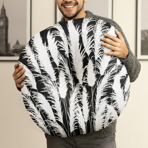 Black & White Round Floor Pillow S/L with Moonlit White Pampas Grass Silhoue&hellip;