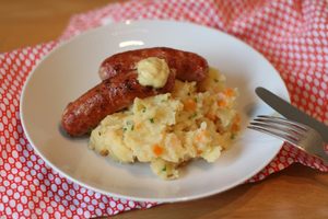 Bacon & Leek Sausages – Georgie Moleta Butcheress
