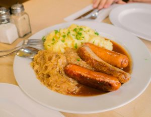 Burgundy Beef Sausages – Georgie Moleta Butcheress