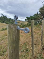 Post Insulator outrigger