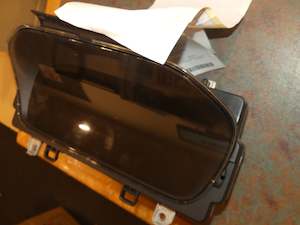 Volvo S90, V90 Instrument Cluster LCD Replacement