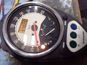 🏍 Kawasaki Vulcan 900 Instrument Cluster Repair – Odometer & Motor Failure