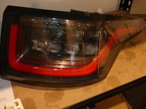Repair Tail Lights High Stop: 2018-2022 Range Rover Sport Tail Light repair