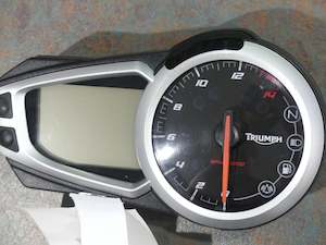 Repair Instrument Clusters Dash Boards Repairs: Triumph Street Triple R 675 Motorcycle Instrument Cluster 2503712 560477