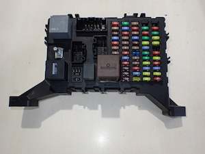 Body Control Module Bcm Power Window Control: BCM Jaguar X type Fuse box Fuel pump Relay Fault