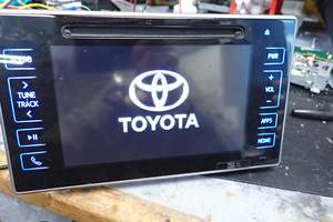 Repair Radios Climate Control Clock: Toyata Infotinment Touch screen replacement