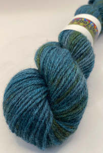 Yarnfloozy: Yarnfloozy - Brushtail 8 Ply - Radioactive