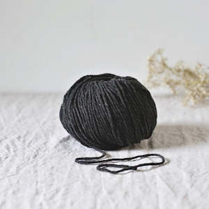 Woollen Spun: Fusain - Cyrano - De Rerum Natura