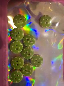 Buttons: Buttons - Green Spots - 15mm x 10