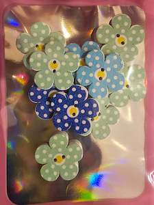 Buttons - Wooden Flowers - 20mm x 10 - Mix 1