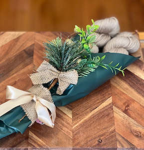 Ad Maiora - Mohair Yarn Bouquet - Beige Sand