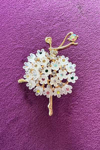 Daisy Ballerina Brooch