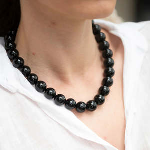 Fabuleux Vous 1: Black Onyx Polished Necklace
