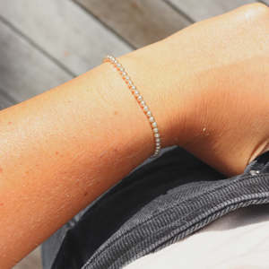 Perle- Petite Champagne Pearl Stretchy Bracelet