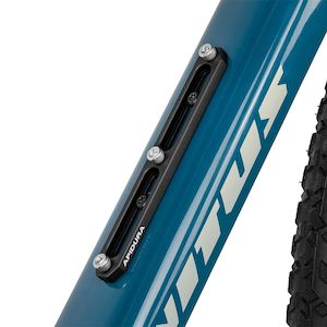 Apidura: APIDURA - BOTTLE CAGE ADAPTER