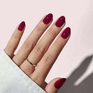 Oval: Grape Red