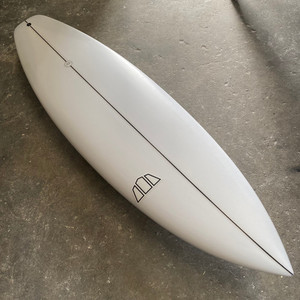 Products: Phantom, 5'10, 29L GHSDesignsSurfboards