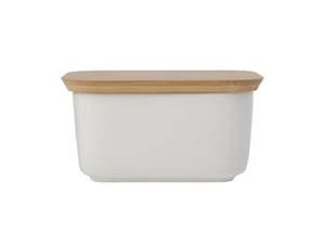 White Basics: Maxwell & Williams White Basics Butter Dish with Bamboo Lid