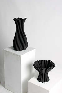 Vases Planters: Cleo 3D Printed Vase - Black