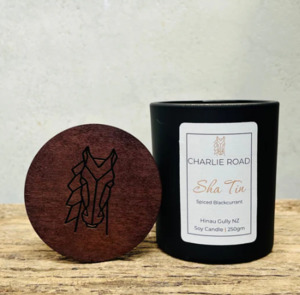 Candle Holders Lanterns Candles: SHA TIN / Spiced Blackcurrant / Candle