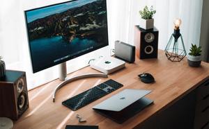 Products: 3 Minimalist Desk Setups