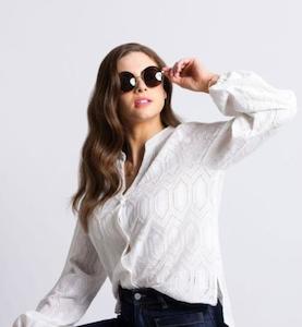 Seeking Lola: Ocean Top - White