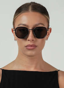 Tate Sunglasses - Black/Smoke