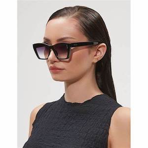Belle Sunglasses - Black/Smoke Fade