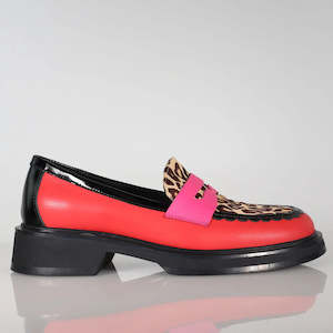 Shoe Sale: Showtime - Let's Get Wild