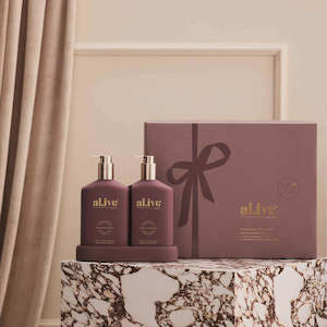 TRANSFORMATIVE WASH & LOTION DUO - SWEET PLUM & BERRIES