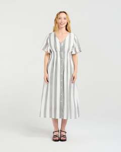 Seduce: Amara Dress - Pebble Shore