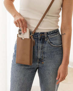 Suki Phone Bag - Caramel