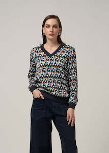 Madly Sweetly 1: Facet V-Neck Top - Multi