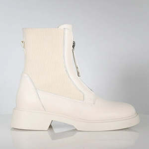 Ollie - Ivory