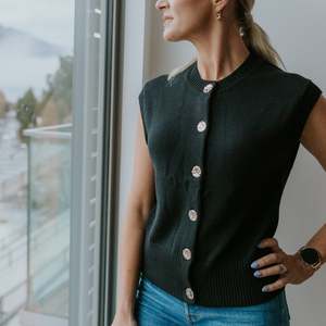 Chloe Knit Vest / Black