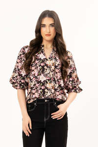 Seeking Lola: Graceful Top / Fun Field