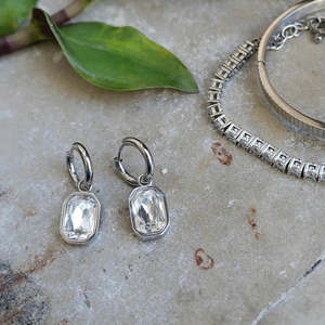A C Oslo: Earrings / Creole  w/big clear crystal