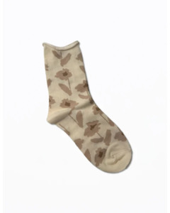 All: Socks - Cream with Blurred Beige Flowers