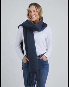 Under 50: Comfy Scarf / Navy